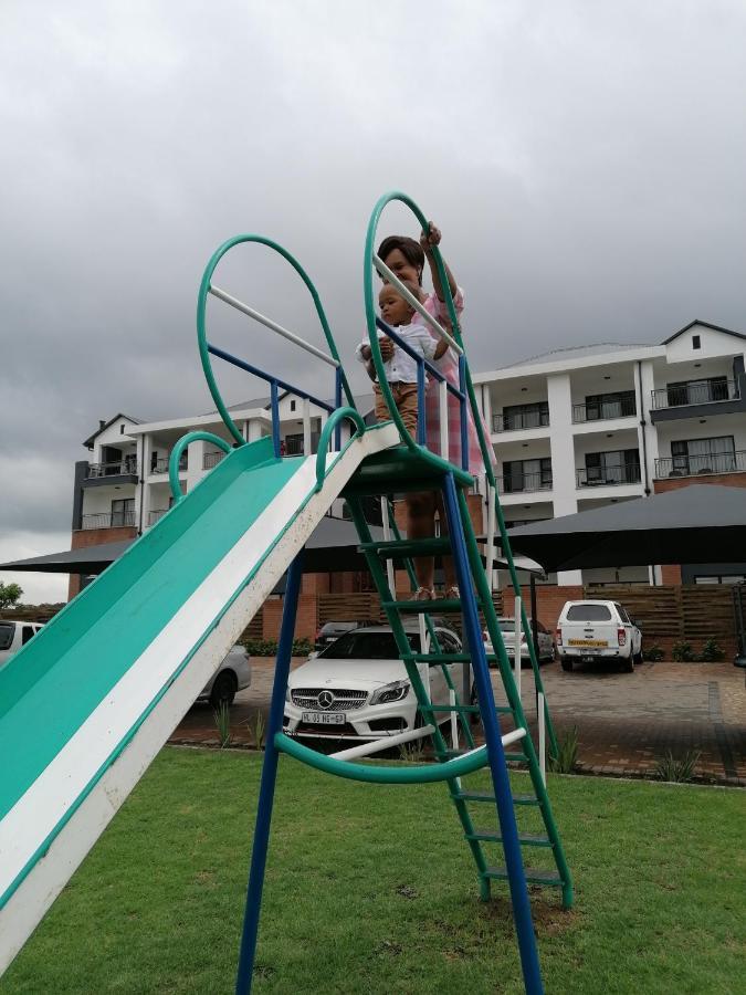 The Blyde Riverwalk Estate, Crystal Lagoon, Pretoria East Buitenkant foto