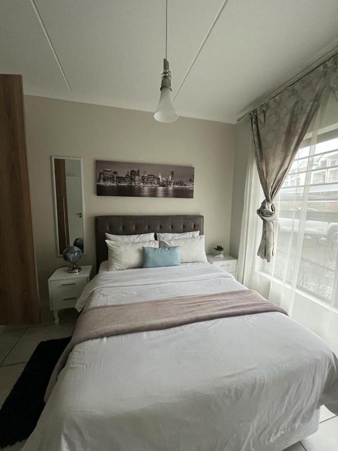The Blyde Riverwalk Estate, Crystal Lagoon, Pretoria East Buitenkant foto